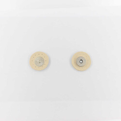 Yuvarlak Deri Dikmeli Gümüş Mıknatıslı Çanta Çıtçıtı-Krem - PUKKA